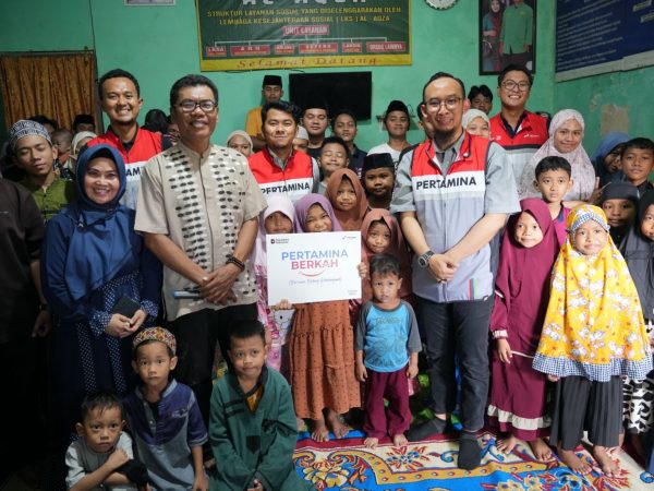 Pertamina Patra Niaga Regional Sulawesi Hadirkan Program Pertamina BERKAH bagi Anak Yatim di Makassar