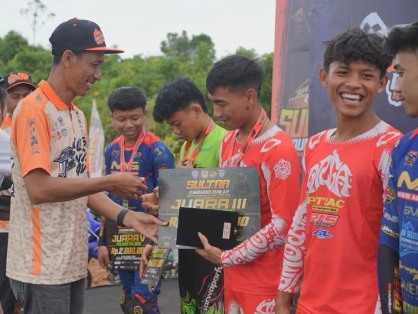 Pertamina Patra Niaga Regional Sulawesi Dorong Komunitas dan Digitalisasi Energi Lewat Sultra Enduro Rally 2026