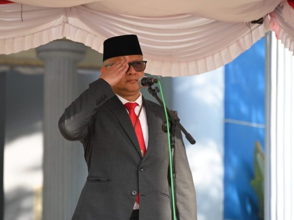 Senin Depan Mulai Berkantor, Prof. Khairul Munadi Resmi Nahkodai UHO Sebagai Plh Rektor