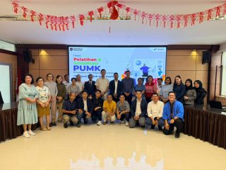 Pertamina Patra Niaga Regional Sulawesi Tingkatkan Kapasitas Mitra Binaan UMKM Manado Melalui Pelatihan Pemasaran Digital dan Sosialisasi PUMK