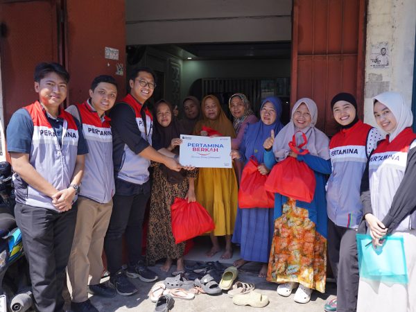 Pertamina Patra Niaga Regional Sulawesi Berbagi Kebahagiaan Iduladha Melalui Program Pertamina Berkah