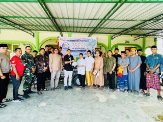Pertamina Patra Niaga Regional Sulawesi Perkuat Pengelolaan Sampah di Kolaka melalui Bantuan Motor Tiga Roda