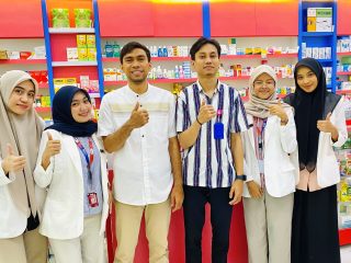 Dari Kampus ke Dunia Praktik, FonAseLab Medical Lepas Mahasiswa PKPA Fakultas Farmasi UHO