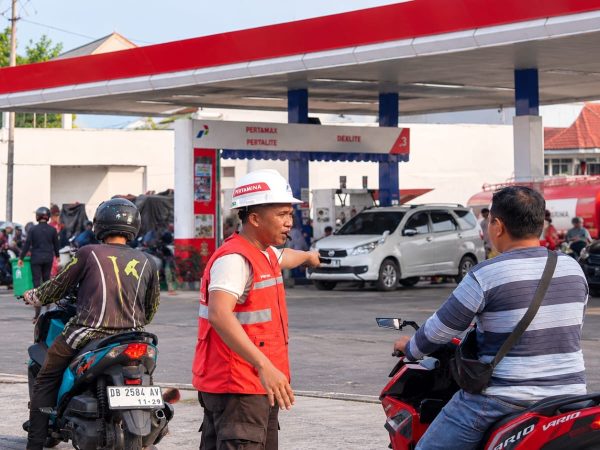 Pertamina Patra Niaga Regional Sulawesi Optimalkan Operasional Penyaluran BBM untuk Atasi Barisan Kendaraan di Sulawesi Utara