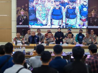 Polda Sultra Gerebek Tiga Titik di Kampung Salo, 11 Orang Diamankan dan Ratusan Barang Bukti Disita