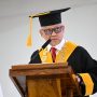 Wisuda 735 Lulusan, Rektor UHO Tekankan Integritas dan Kemampuan Beradaptasi